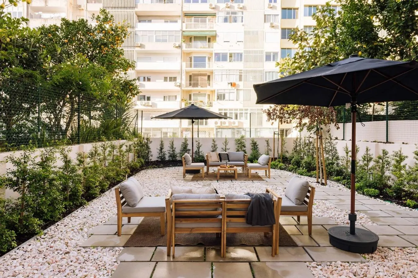 Kwenge - 1 Bedroom And Terrace In Avenidas Novas 리스본 아파트